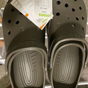 Crocs size 11 never worn NWT